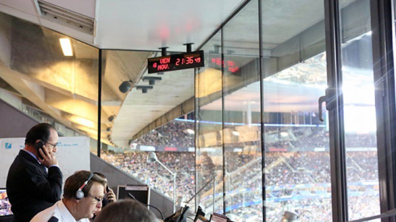 “علمنا بالتفجيرات بعد اتصالات من الجزائر وفرنسا بسبب قطع النت”