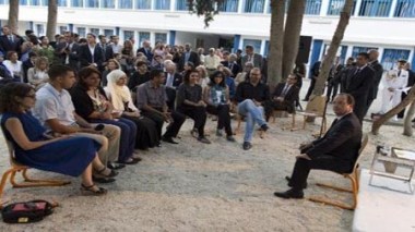 Hollande: “La France attentive aux droits de l'Homme en Tunisie”