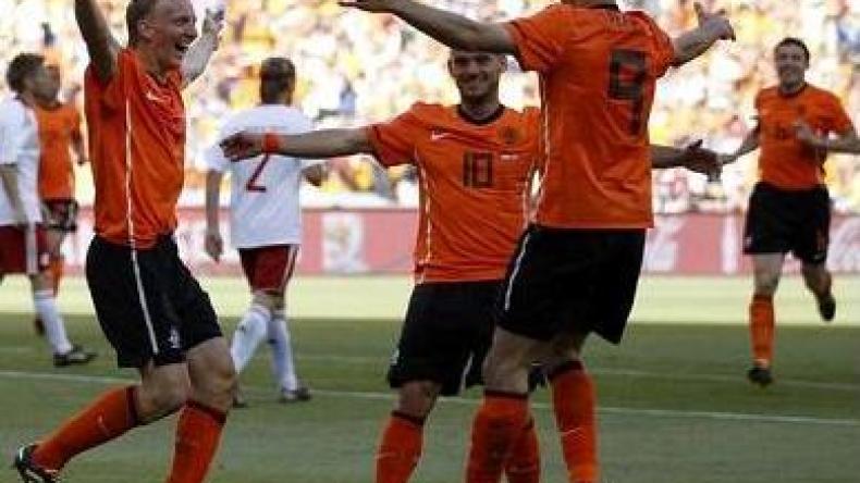 هولندا تستهل مشوار المونديال بفوز أمام الدنمارك