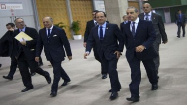 Paris dément que Hollande ait été protégé par des agents sans armes à Rio