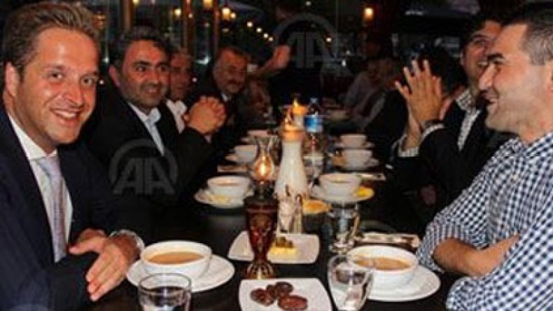 هولندا: حزب مسيحي يقيم إفطاراً للمسلمين