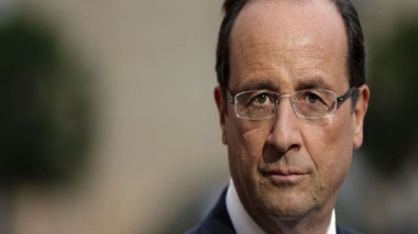 Hollande reconnaît la répression “sanglante” contre des Algériens en 1961