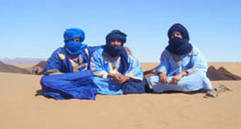 Tamanrasset : les Sétifiens découvrent les “Hommes bleus”