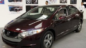 Honda makes first hydrogen cars
