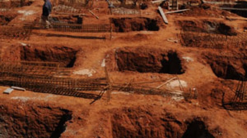 مقاولون‭ ‬يهددون‭ ‬بشل‭ ‬مشاريع‭ ‬قطاعي‭ ‬التربية‭ ‬والصحة