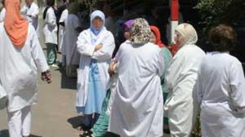 40  بالمائة من عمال نظافة المستشفيات يتقاضون راتبا قدره 3 آلاف دينار