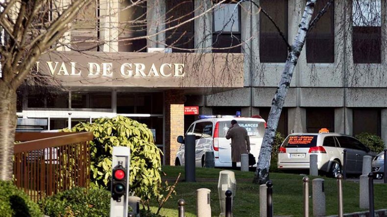 حبس نجل بروفيسور بمستشفى “فال دوغراس” باع سيارة مستأجرة