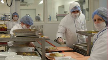 Hôpitaux: repas de mauvaise qualité servis aux malades