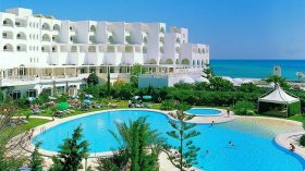Les Algériens désertent les hôtels tunisiens!