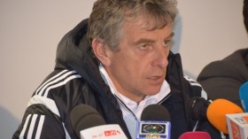 ندوة صحفية للمدرب الوطني قبل مواجهة “البلاك ستارز”