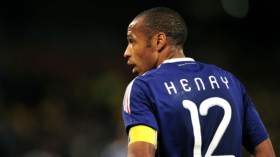 بريق السينما يجذب تييري هنري