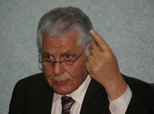 Algerian president Bouteflika orders the High Education Minister to apply LMD sytem