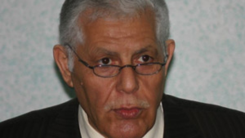 القضاء أمر الجامعة بتسجيلهم وكلية الحقوق طردتهم من الأقسام