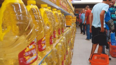 Trade ministry unable to curb the frenzy of the prices