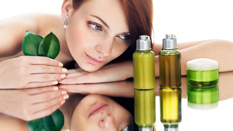 الزيوت الأكثر طلبا للعناية بجمال الشعر