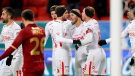 هني يخيب أمام روبين كازان ويغادر أرضية الميدان مبكرا