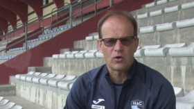 مدرب “السنافر”: الجسد في قسنطينة والعقل في غينيا!