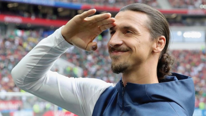 إبراهيموفيتش يلوم مورينيو على توتر علاقته مع بوجبا