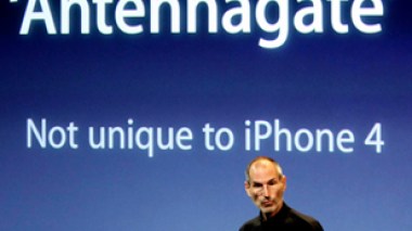 iPhone executive 'leaves' Apple
