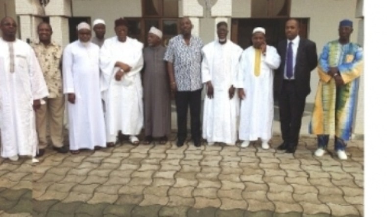 الإيفواريون يجنّدون الأئمة والرهبان حتى لا يتيه “قطيع الفيلة” في الأدغال!