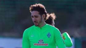 بلفضيل:  في فرنسا توظيف المهاجرين “ممنوع” بإستثناء الرياضة والغناء