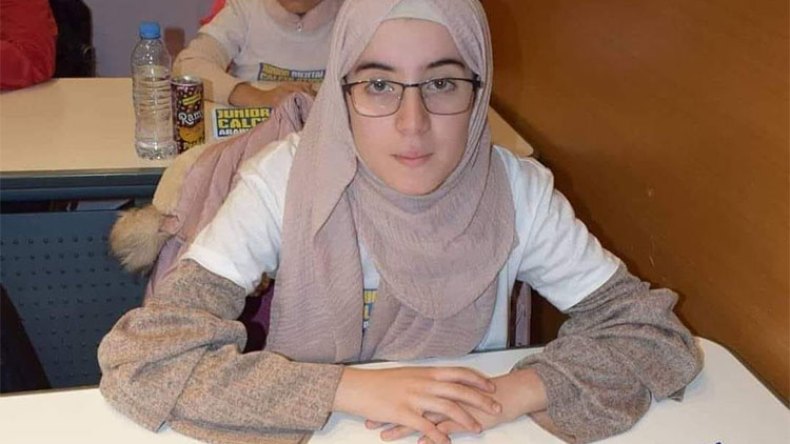 نابغة تحرم من المشاركة ببطولة دولية بسبب قطع الإنترنت