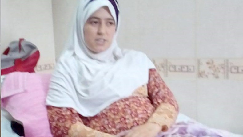ممرضة يتيمة تعاني من ضمادة نسيها الجراحون على مستوى قلبها في خنشلة