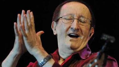 Idir: “Les revenus de ma tournée en Algérie vont vers des actions caritatives”