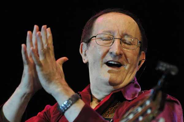 Idir: “Les revenus de ma tournée en Algérie vont vers des actions caritatives”