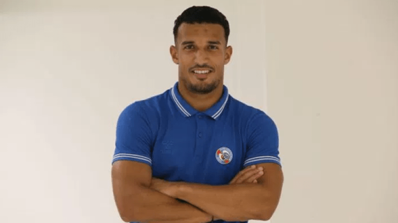 الضغوط تزداد على سعدي والمغربي بوطيب يدافع عنه