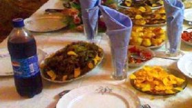 أزواج يطلقون أزواجهن من أجل بطونهن ويتراجعون عن ذلك بعد الإفطار