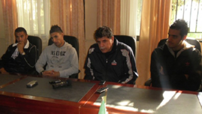 مزيان‭ ‬إيغيل‭ ‬‮”‬نحن‭ ‬في‭ ‬مرحلة‭ ‬تجديد‭ ‬هيكلة‭ ‬الفريق‭ ‬والإرادة‭ ‬الميدانية‭ ‬ستحسم‭ ‬موقعة‭ ‬يوم‭ ‬السبت‮”‬