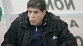 إيغيل يخلف رسميا بروس في العارضة  الفنية للنصرية