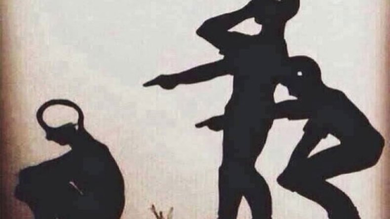 جاهلٌ، ومتجاهل، ومتحامل