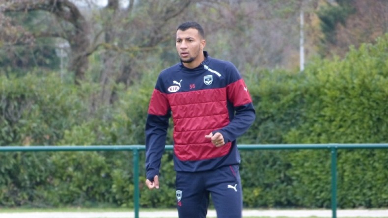 حساني يقول إنه ينتظر التفاتة من ماجر