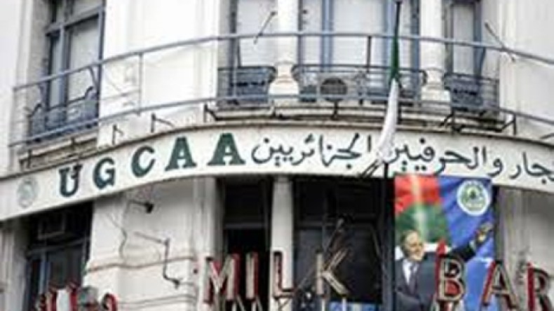 اتحاد التجار والحرفيين: لن ندعم أي حزب ولن نلصق صور المترشحين الإنتهازيين على واجهات المحلات