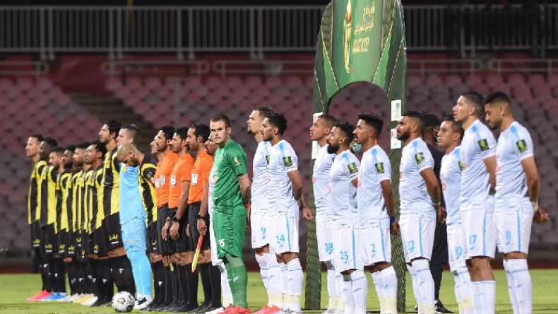 بن دبكة يتأهّل رغم طرده وقسوة الحكم