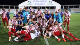 سوداني يُحرز كأس اليونان