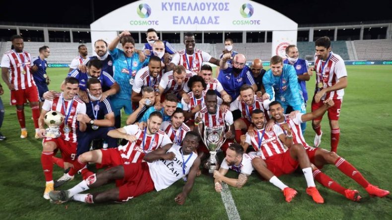 سوداني يُحرز كأس اليونان