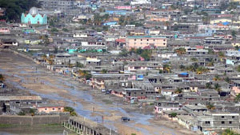 الولايات المتحدة تكبدت أضرارا جسيمة جراء الإعصار آيك