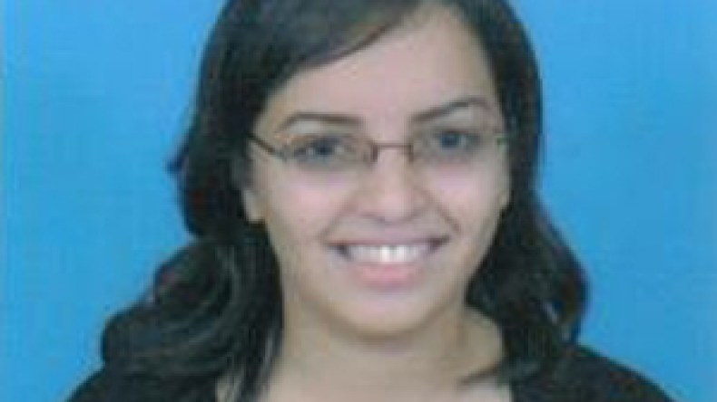 إخلاص..درست في قطر والإمارات، وافتكت البكلوريا في وهران