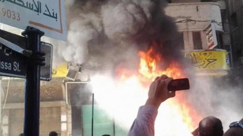 مصر: حرق مقرين لحزب الإخوان المسلمين في بني سويف