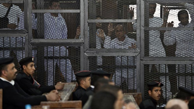محكمة مصرية تحيل أوراق 10 من أعضاء ومؤيدي “الإخوان” للمفتي تمهيدا للحكم بإعدامهم
