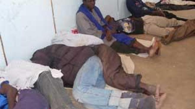 وفد دبلوماسي بنغالي في إيليزي لبحث قضية الحراڤة المحتجزين