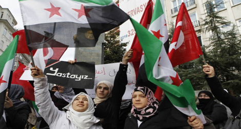 Un millier de personnes manifestent à Istanbul contre le régime syrien