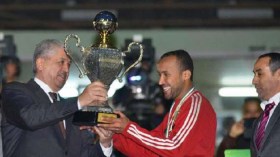 اتحاد الجزائر يحرز الكأس الممتازة