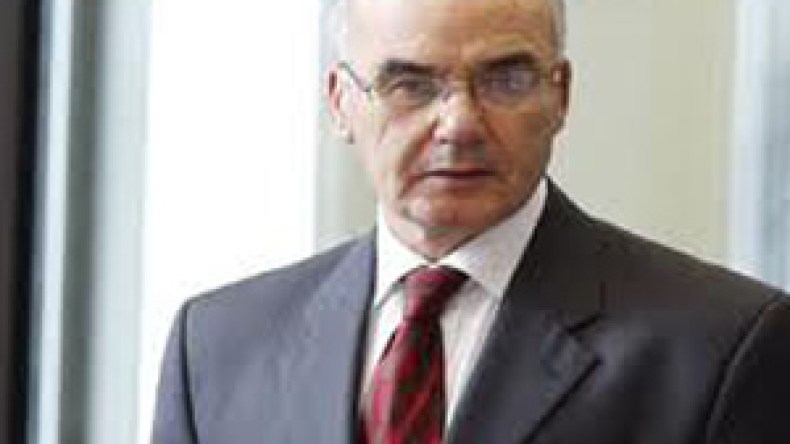 يوسفي يطلب تصفية شركة مناجم الذهب الجزائرية