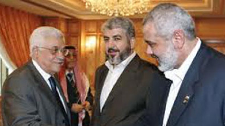 إسرائيل تحجز أموال السلطة بسبب المصالحة وحماس تعتبرها قرصنة