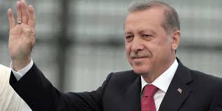 Turquie : à une semaine du référendum constitutionnel, Erdogan retrouve ses sympathisants