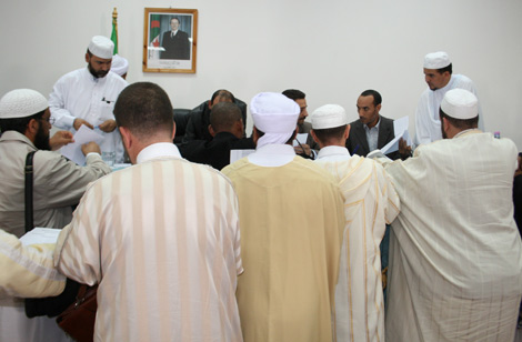 2000 Imams to be hired to protect Mosques from extremism